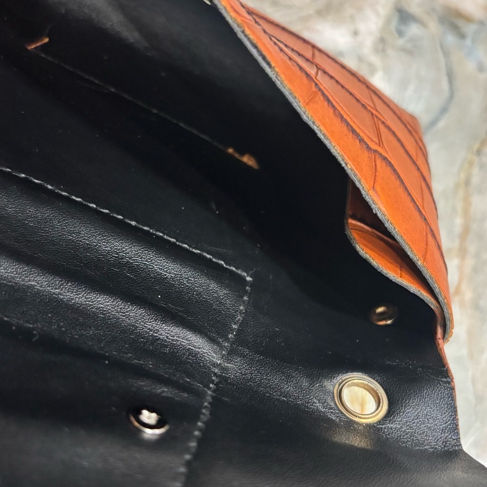 Brown Crocodile Embossed Clutch wallet - Picture 4 of 10